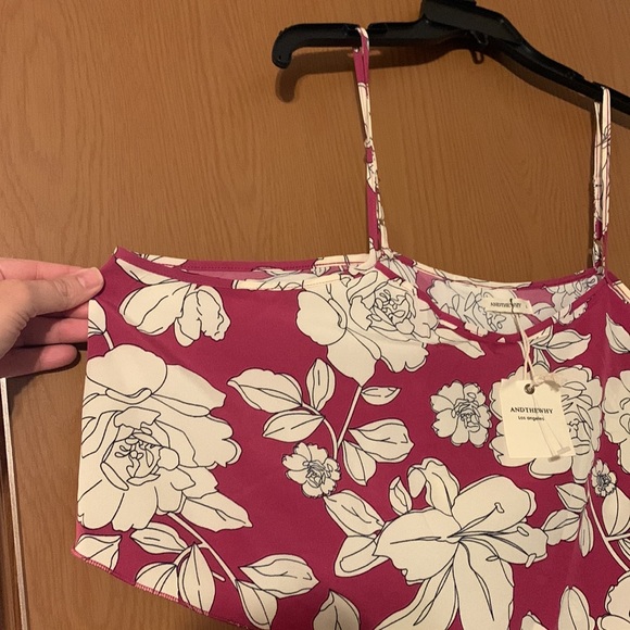 Dress - Picture 3 of 4